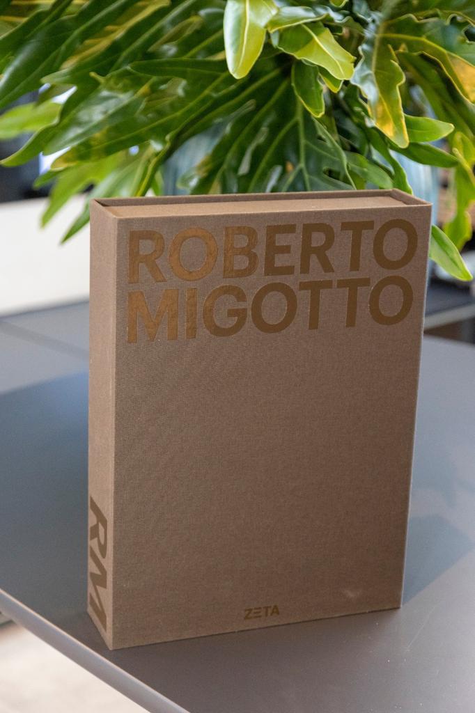 Box de livros de Roberto Migotto | Crédito: Divulgação