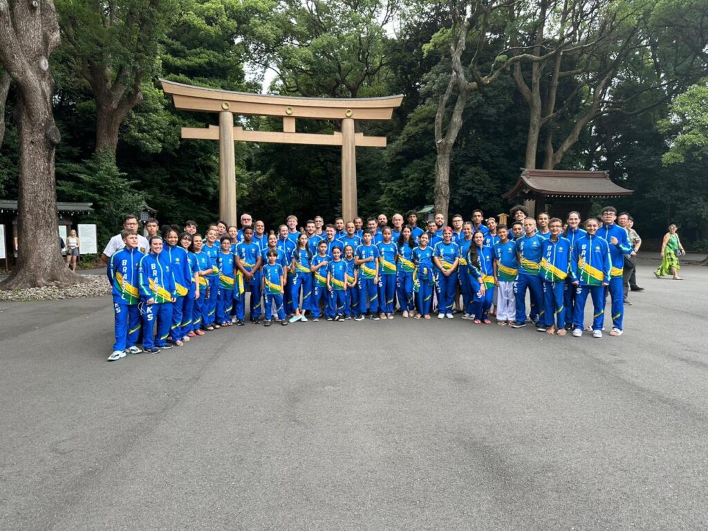 Delegação brasileira de Karate no Japão | Crédito: Arquivo pessoal