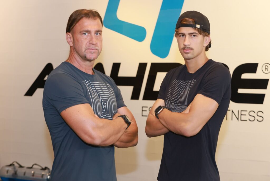 Filipe Bordon com o pai Marcelo Bordon, ex-jogador jogador de futebol | Foto: Arquivo pessoal