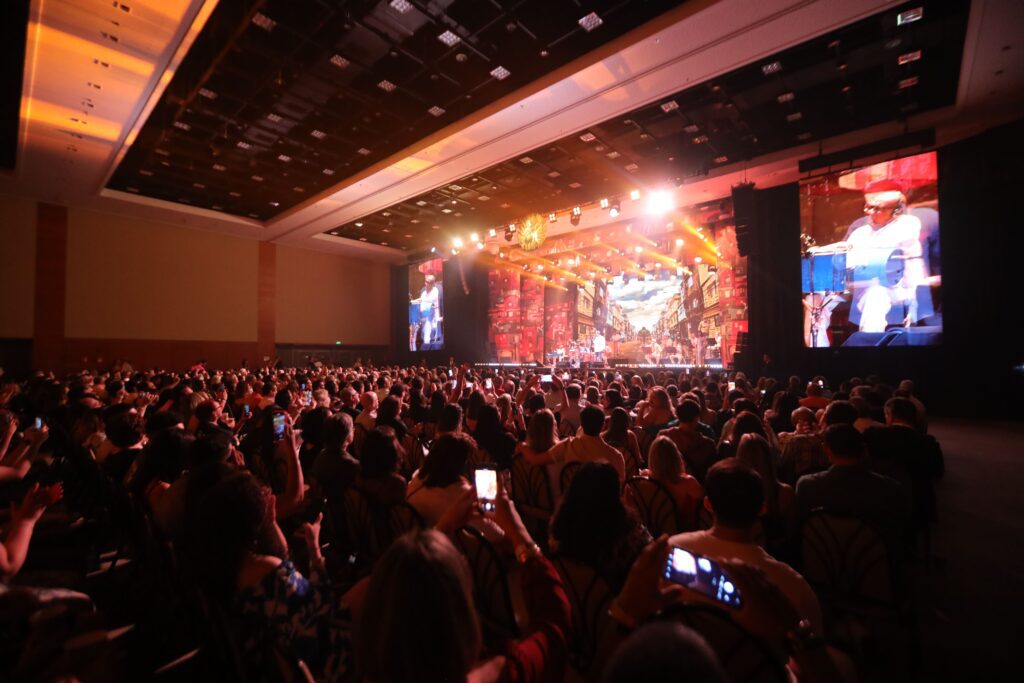 Zeca Pagodinho no Multiplan Hall, em 17-08 | Crédito: Rafael Cautella