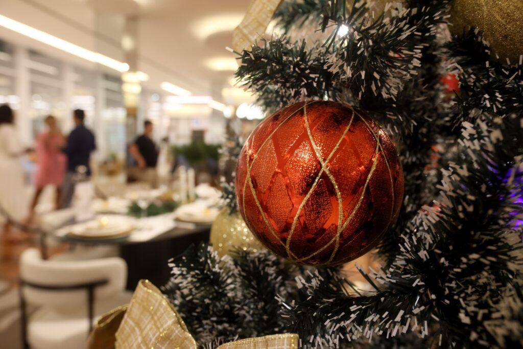 Mostra de mesas decoradas de Natal no RibeirãoShopping | Crédito: Rafael Cautella