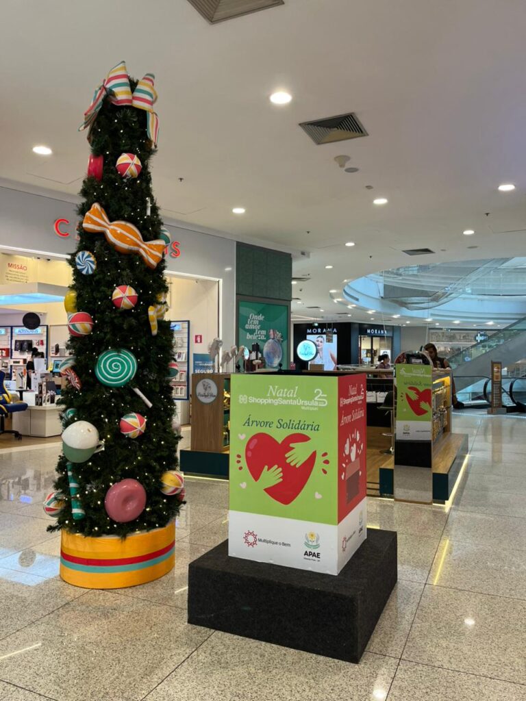 Arrecadação de presentes de Natal no SantaÚrsulaShopping | Crédito: Divulgação