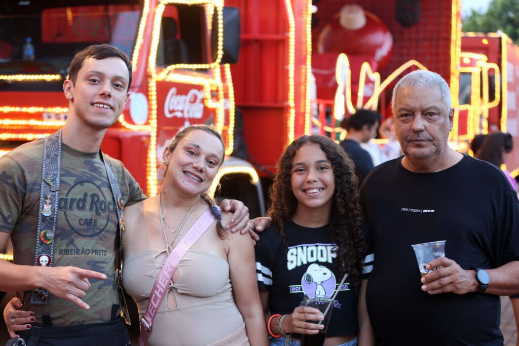 Caravana da Coca-Cola no aniversário de 4 anos do Hard Rock | Crédito: Rafael Cautella