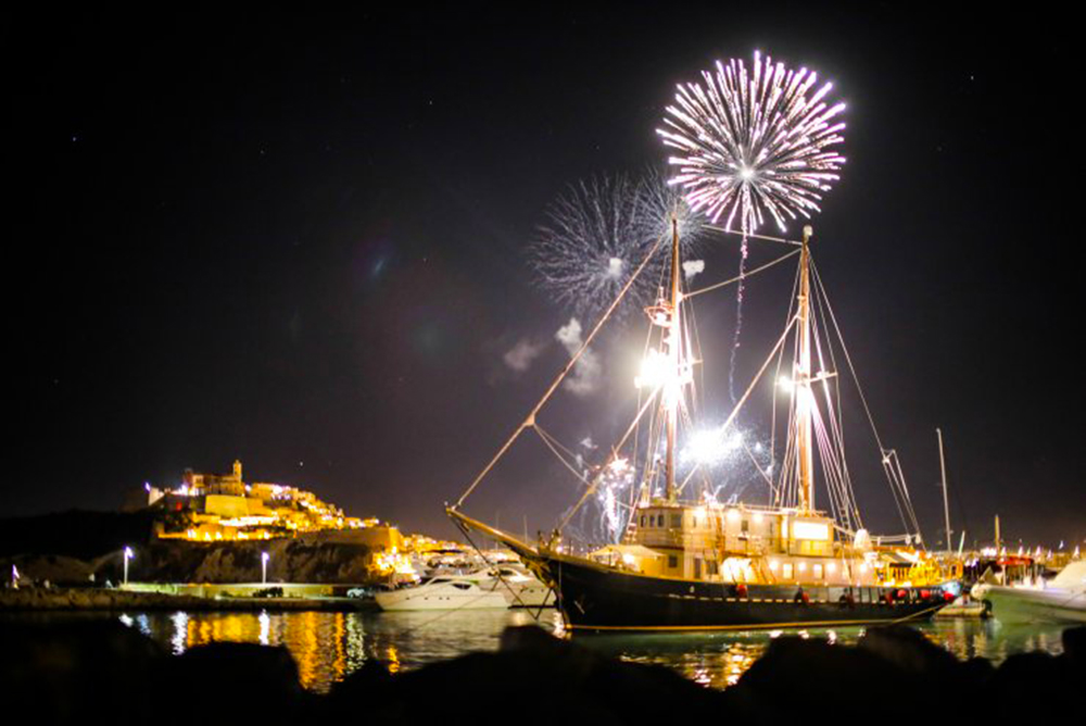 Barcos para aluguel no Reveillon | Crédito: Divulgação