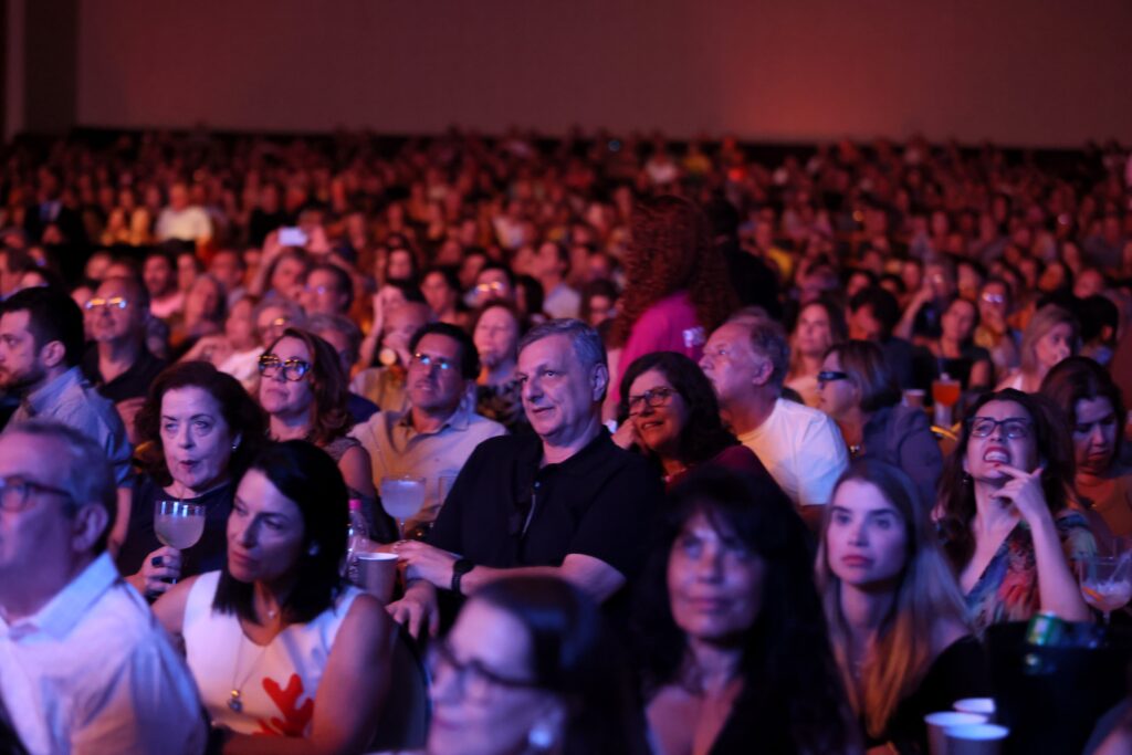 Os mineiros se apresentam no Multiplan Hall | Crédito: Rafael Cautella