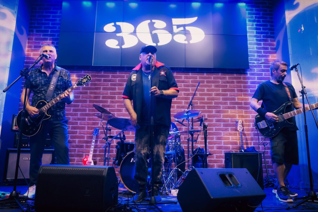 Show da 365 no Hard Rock | Crédito: Rafael Cautella