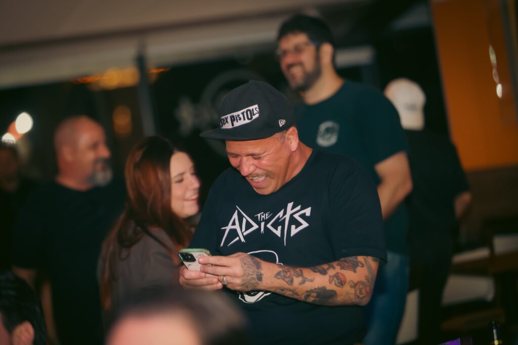 Beto Bruno, da Cachorro Grande, no Hard Rock Cafe | Crédito: Rafael Cautella