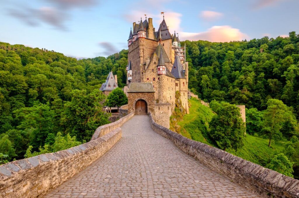 Castelos europeus mágicos | Créditos: Divulgação