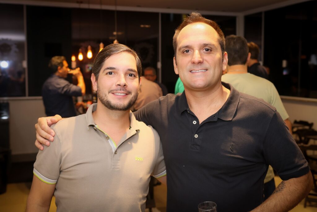 Samuel Passalcqua e Gabriel Bert no Happy Hour no Lounge Zumm em 20-02 | Crédito: Rafael Cautella