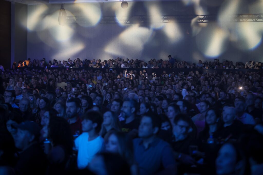 Show de Dino Fonseca no Multiplan Hall | Crédito: Rafael Cautella