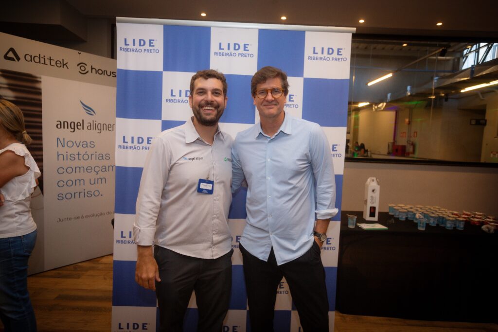 Victor Bermudes com Eduardo Lopes | Crédito: Mariana Pizzo