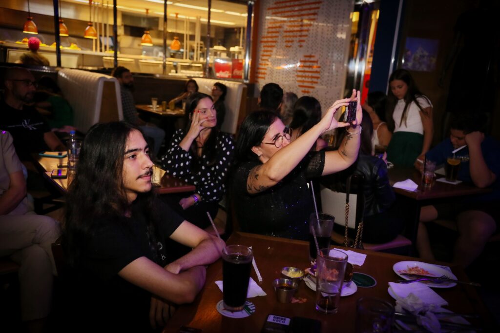 Fãs do Nirvana no Hard Rock Cafe Ribeirão Preto | Crédito: Rafael Cautella