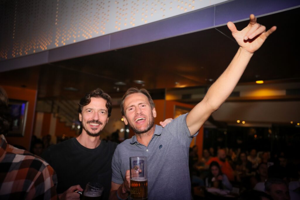 Fãs do Nirvana no Hard Rock Cafe Ribeirão Preto | Crédito: Rafael Cautella