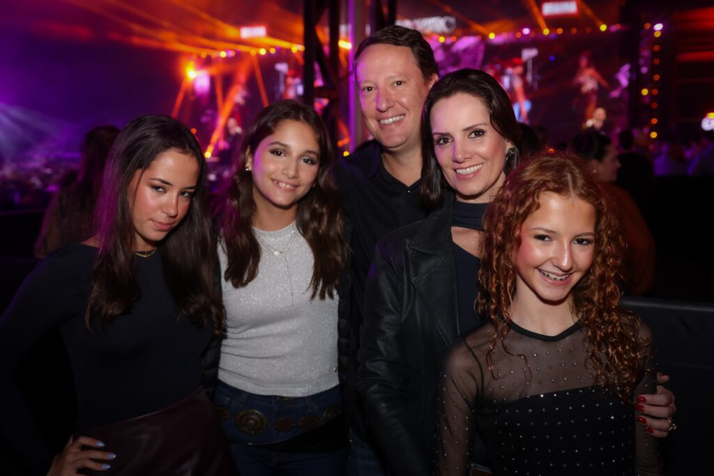 Camarotes da 1ª noite do Ribeirão Rodeo Music 2025 | Crédito: Rafael Cautella