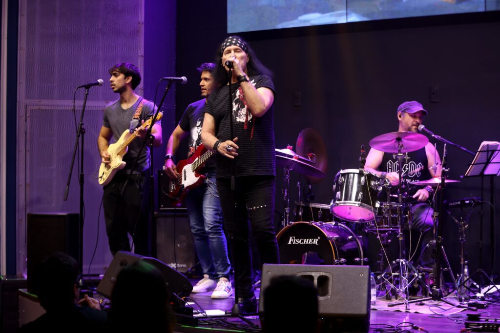 Vocalista original do ACDC de volta em Ribeirão | Crédito: Rafael Cautella