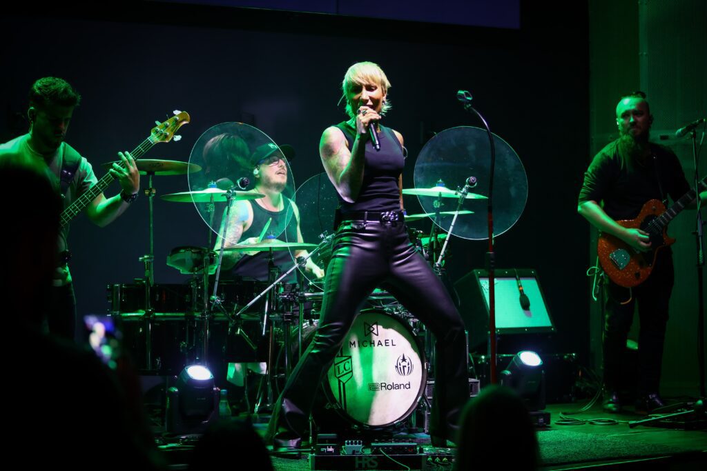 Luana Camarah no Hard Rock Cafe em 05 de abril | Crédito: Rafael Cautella