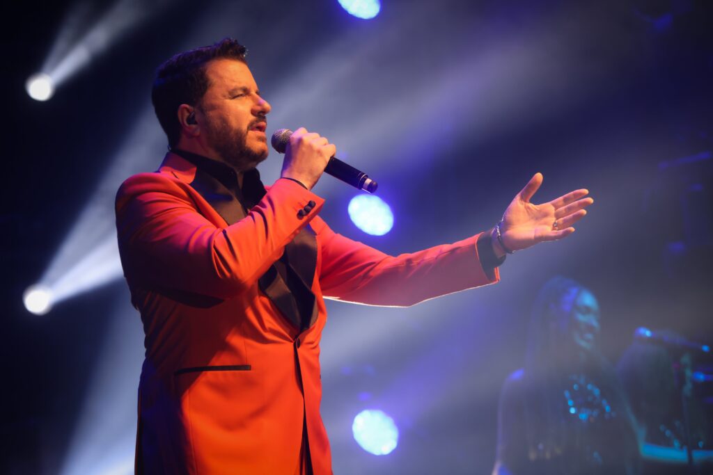 Show de Maurício Manieri no Multiplan Hall em 12-04 | Crédito: Rafael Cautella