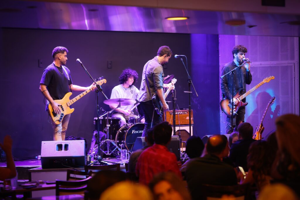 Pearl Jam Cover Ribeirão no Hard Rock Cafe em 12 de abril | Crédito: Rafael Cautella