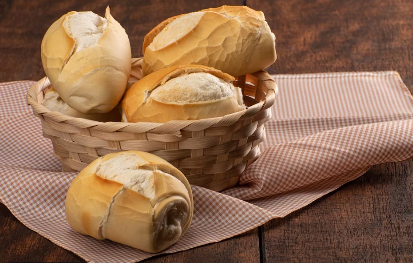 Pão francês na dieta | Crédito: Freepik