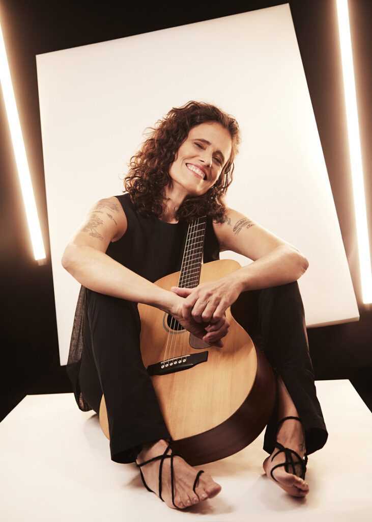 Zélia Duncan recebe Paulinho Moska e traz para o João Rock 2025 um pouco de todas as fases de sua carreira | Crédito: Alê Catan