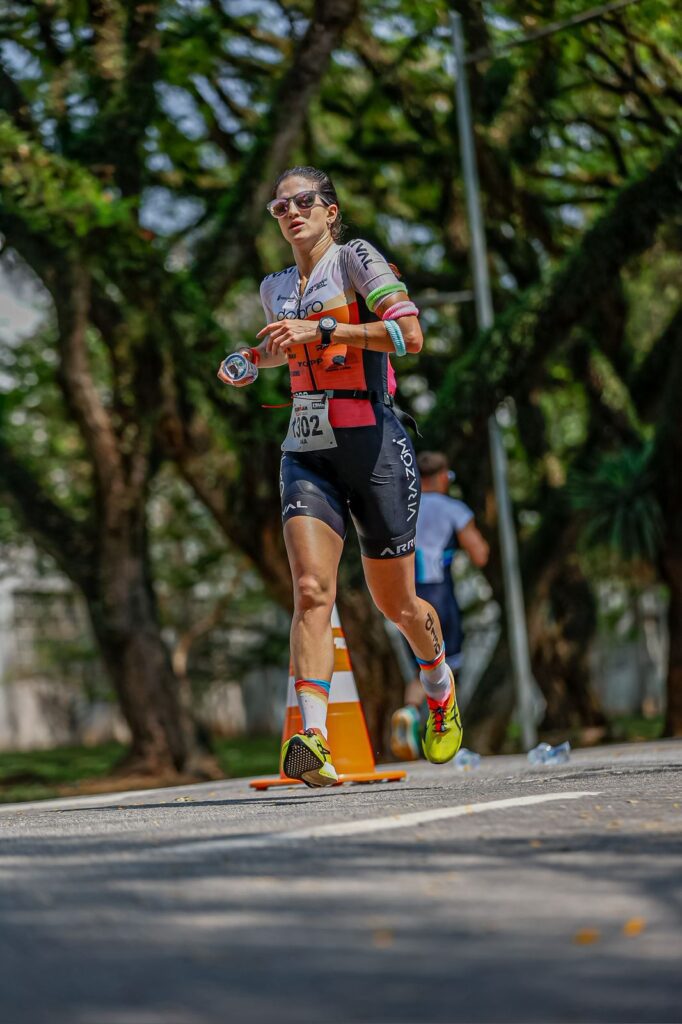 Ana Laura Almeida na competição de Ironman | Crédito: arquivo pessoa de Ana Laura Almeida