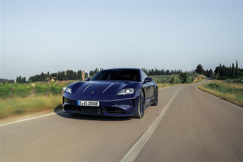 Colab entre Ferragamo e Porsche | Crédito: Divulgação