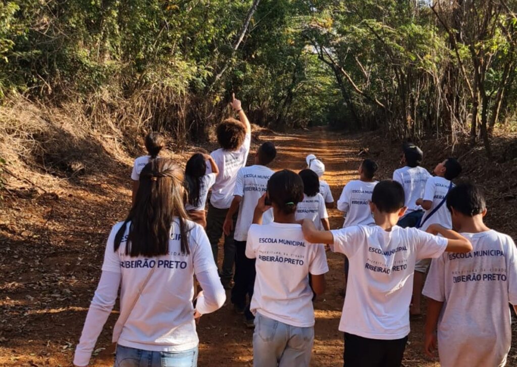 Escola de Ribeirão Preto conhece projeto do Instituo Artesano | Crédito: Divulgação