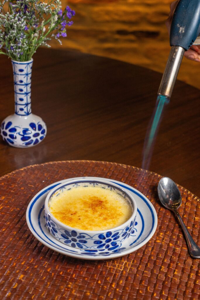 Creme Brûlée maçaricado | Crédito: Onlime