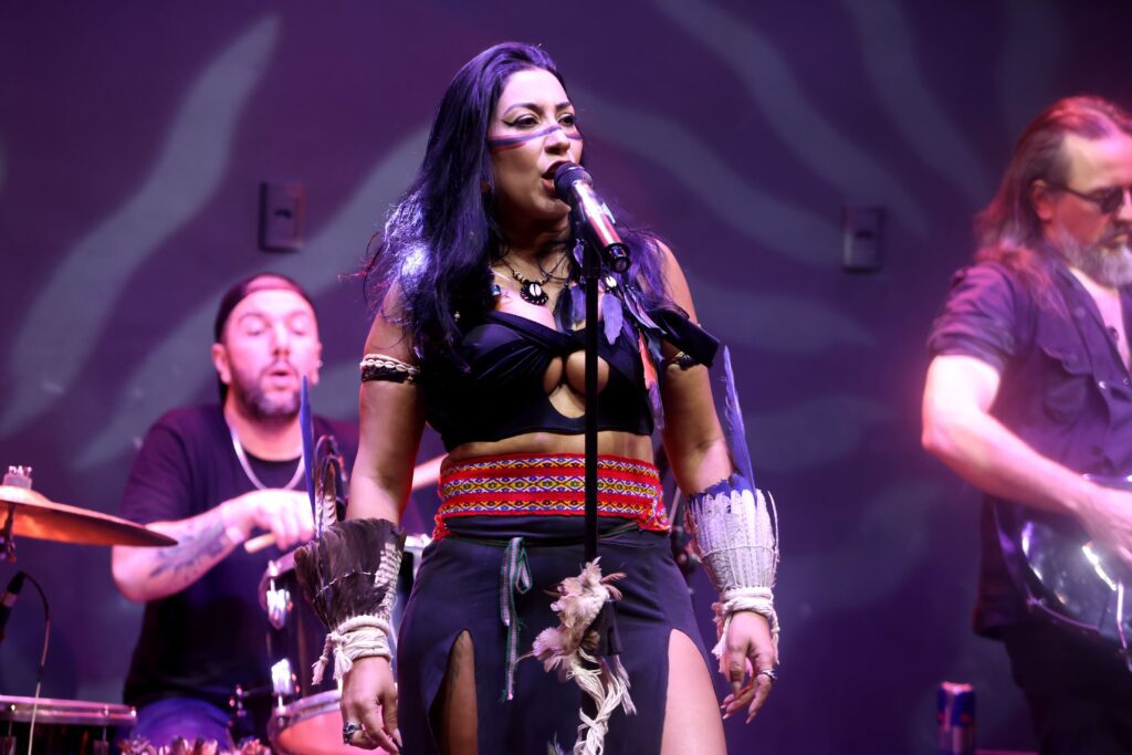 Banda Caaru toca rock xamânico no Hard Rock Cafe | Crédito: Rafael Cautella