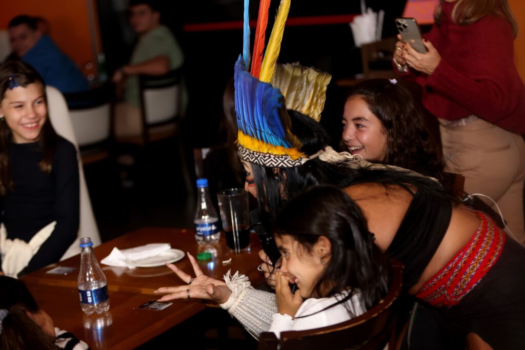 Banda Caaru toca rock xamânico no Hard Rock Cafe | Crédito: Rafael Cautella