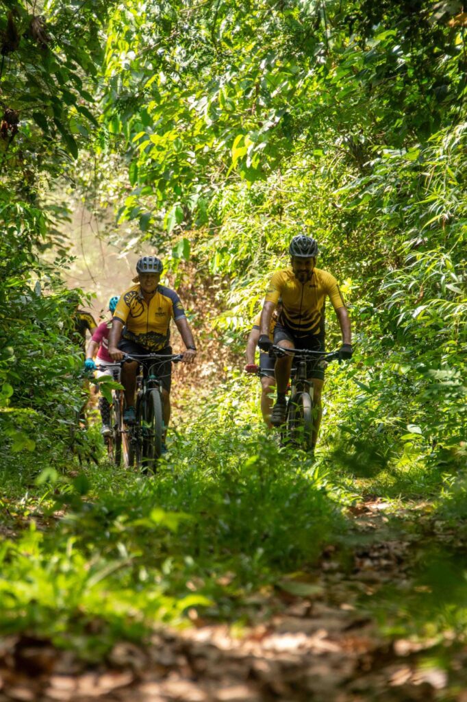 Cicloturismo em Alter do Chão | Crédito: Muriki/Divulgação