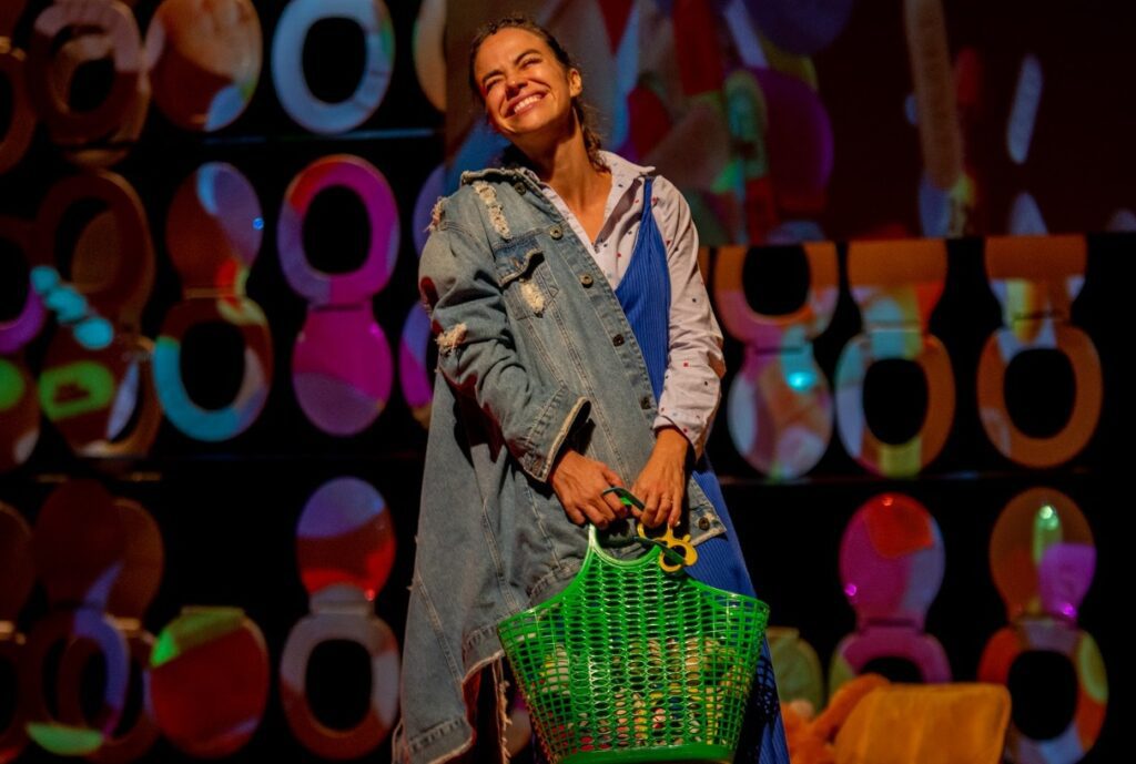 Miá Mello em Mãe Fora da Caixa | Crédito: @jonatasmarques