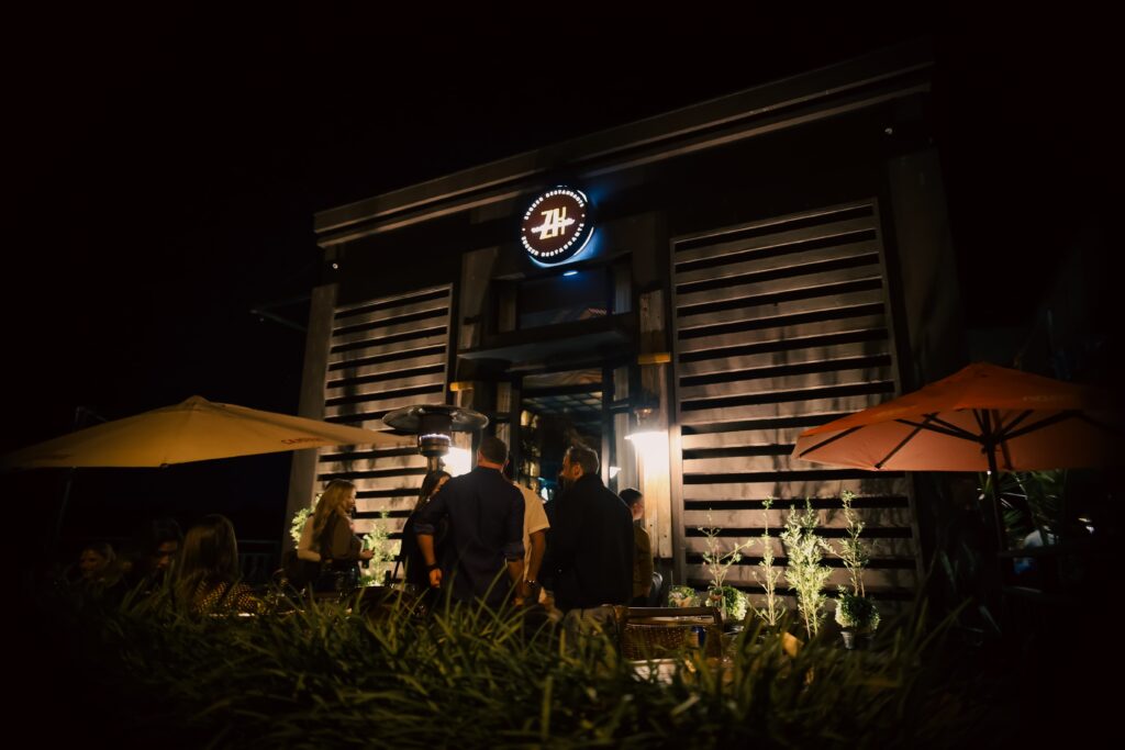 Noite com DJs convidados no Zucker | Crédito: Rafael Cautella