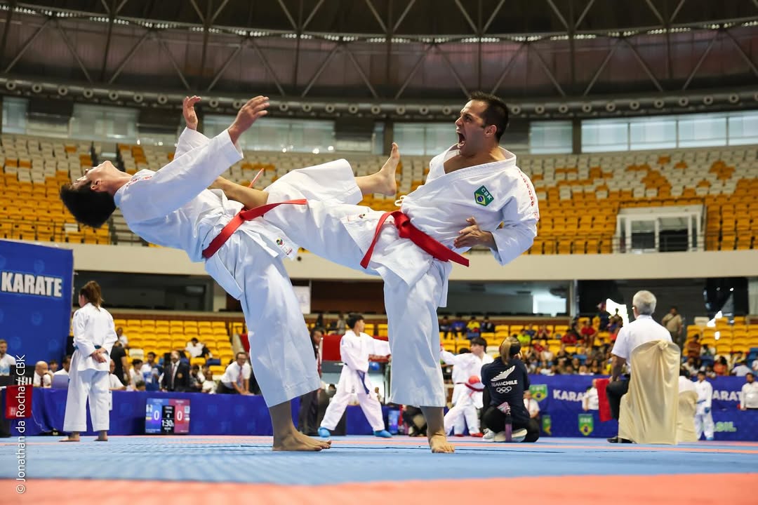 Karateca Christian Tavares na competição | Crédito: Jonathan da Rocha/CBK