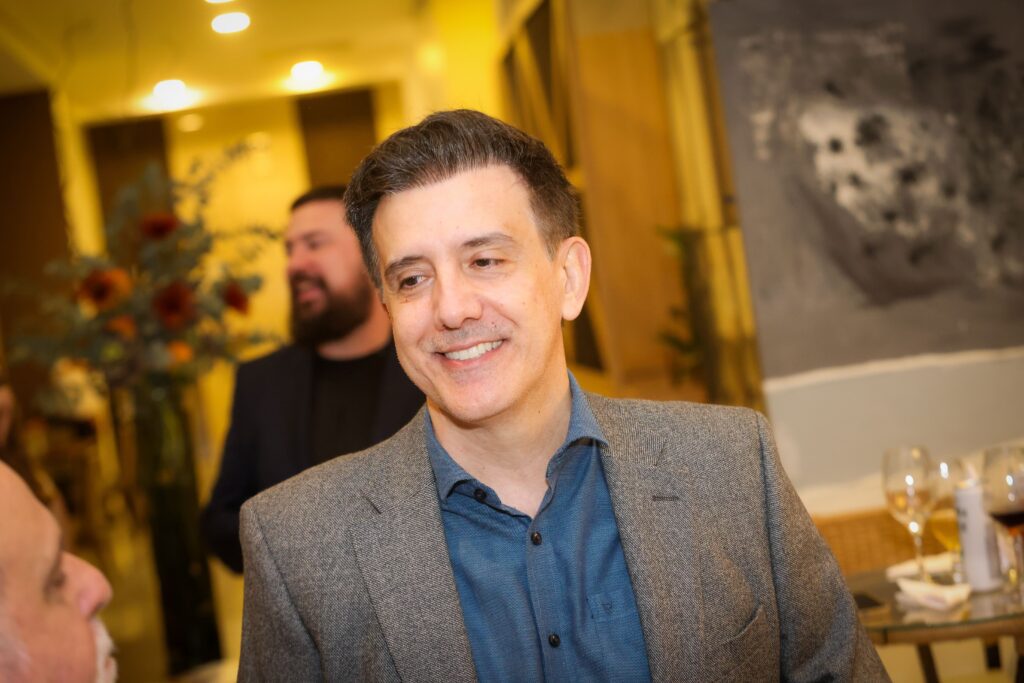 Vernissage de exposição no hotel TRYP | Crédito: Rafael Cautella