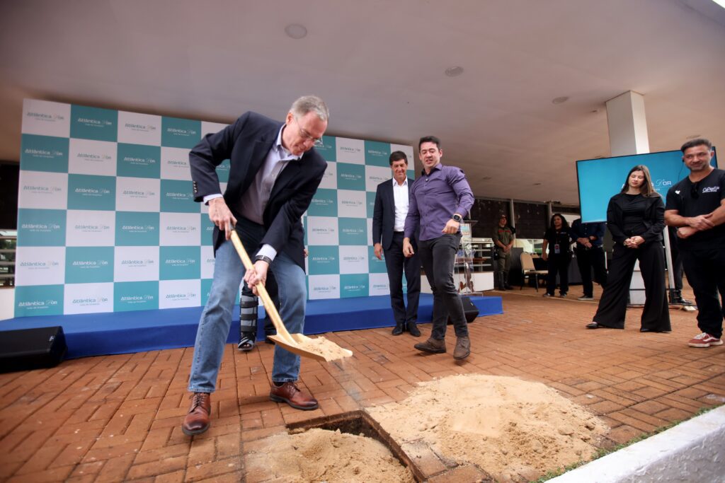 Atlântica D’Or lança pedra de novo hospital | Créditos: Rafael Cautella