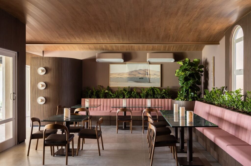 O Restaurante Brisa oferece um cardápio à la carte que combina clássicos da culinária com criações contemporâneas | Crédito: Felipe Cuine