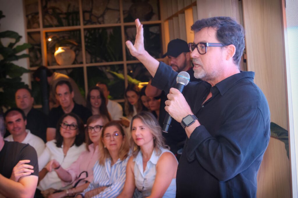 Talk com o fotógrafo Lufe Gomes na CASACOR 2025 | Crédito: Rafael Cautella