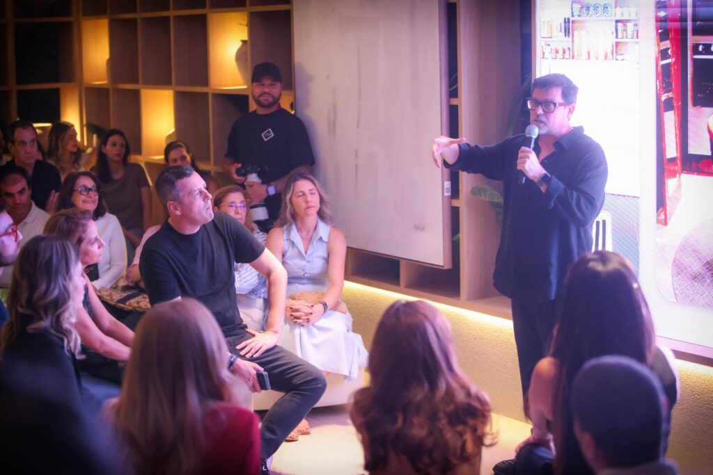 Talk com o fotógrafo Lufe Gomes na CASACOR 2025 | Crédito: Rafael Cautella