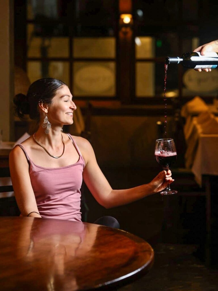 Juliana Negreti, do MKT EATIN | Crédito: Reprodução do Instagram @juliananegreti