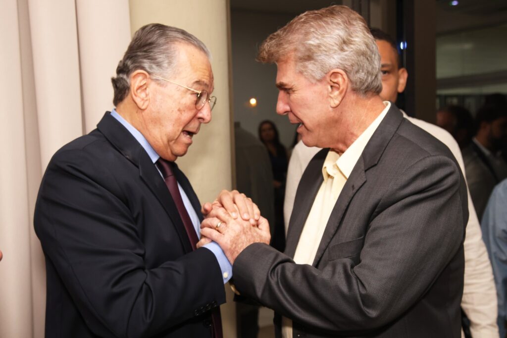 Maurílio Biagi Filho com Zezinho Gimenez, prefeito de Sertãozinho | Crédito: Pierre Duarte