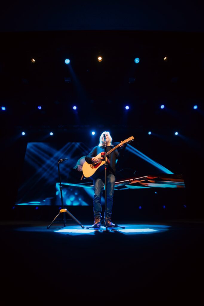 Oswaldo Montenegro no Multiplan Hall em 23-08-25 | Crédito: Rafael Cautella