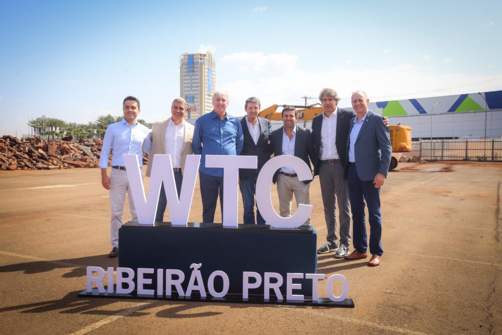 Pedra fundamental do World Trade Center Ribeirão Preto | Crédito: Rafael Cautella