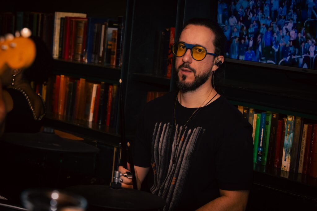 Vida social no Salz Bar | Crédito: Rafael Cautella