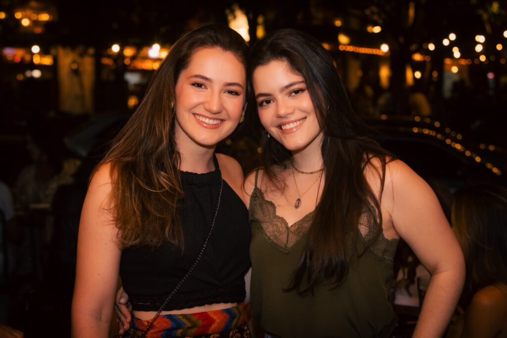 Vida social no Salz Bar | Crédito: Rafael Cautella