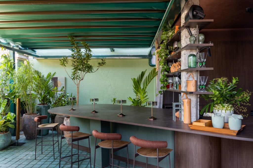 O Bar Secreto Casca é uma experiência inédita, inspirado nos speakeasies norte-americanos da época da Lei Seca | Crédito: Felipe Cuine