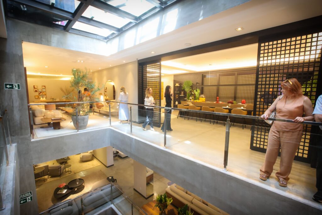 Inauguração da mostra Mundo UneRobusti 2025 | Crédito: Rafael Cautella