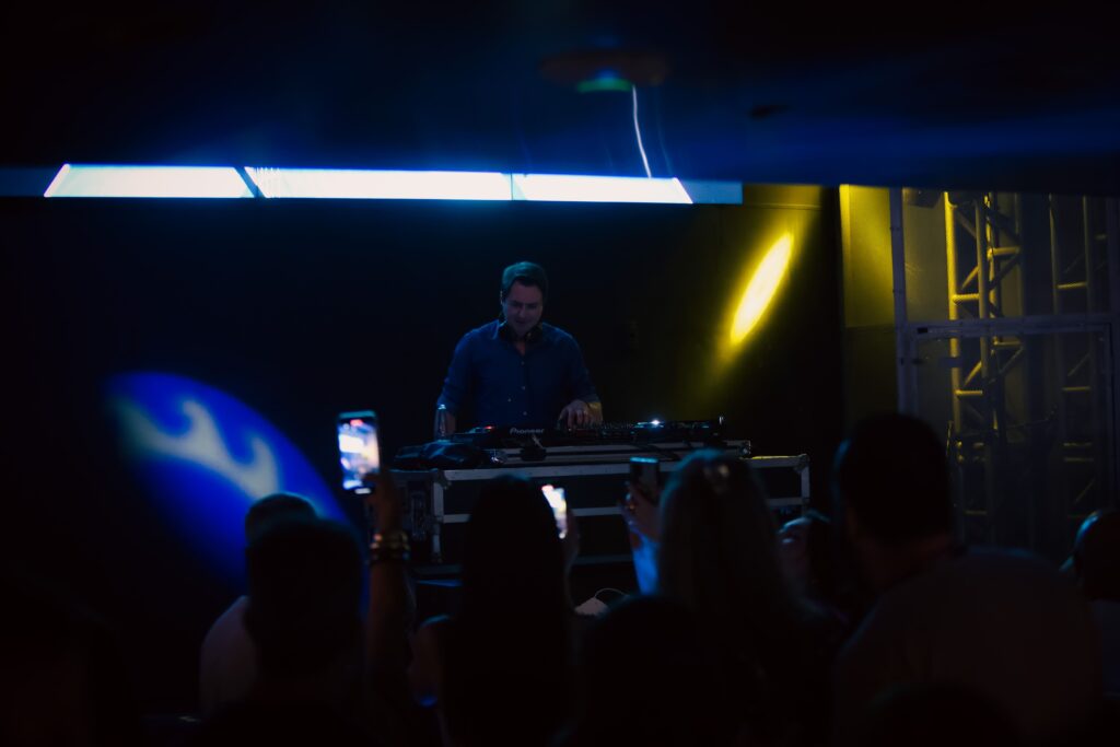 Polaroid no Hard Rock em 05-09-25 | Crédito: Rafael Cautella