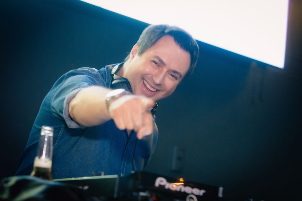 Polaroid no Hard Rock em 05-09-25 | Crédito: Rafael Cautella