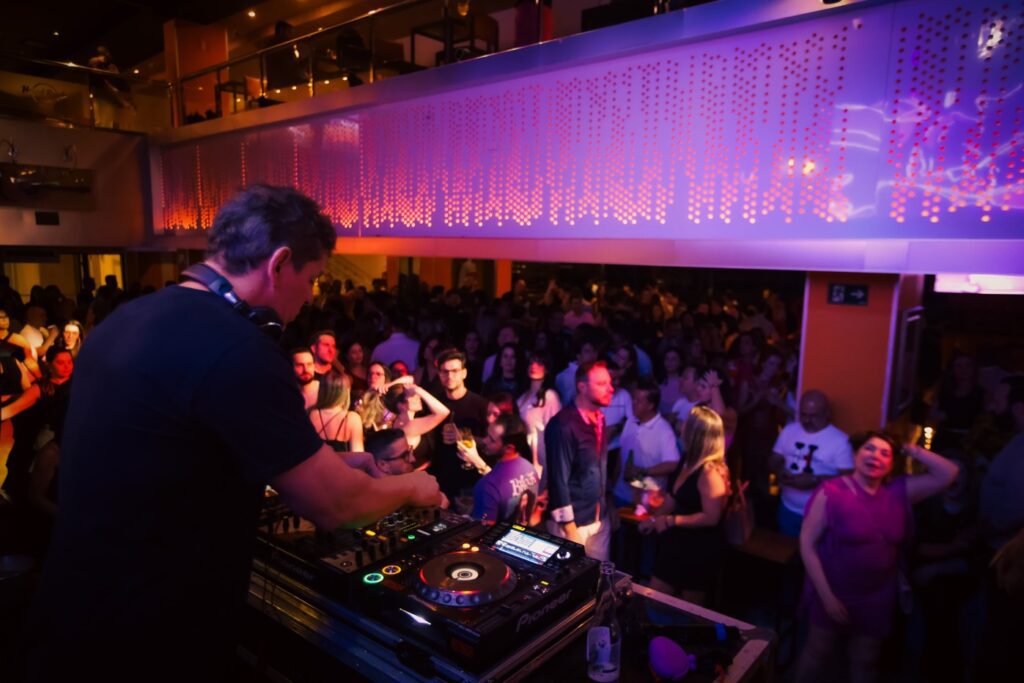 Polaroid no Hard Rock em 05-09-25 | Crédito: Rafael Cautella